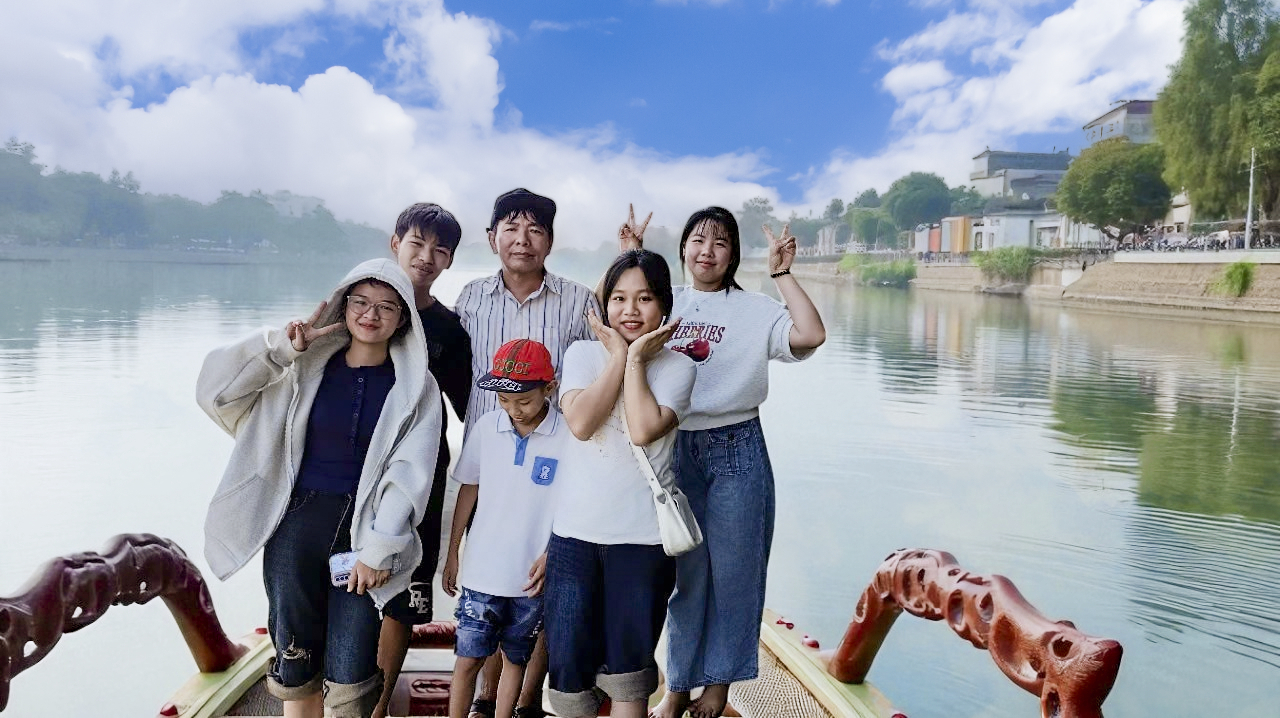 z6752949424258_5813e4d8036b0a5569c26b8a6742025e-photoroom-thanh_hai_xuat_hinh_